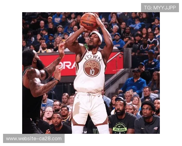 勇士104-96击败鹈鹕，库里末节4记三分锁定胜局